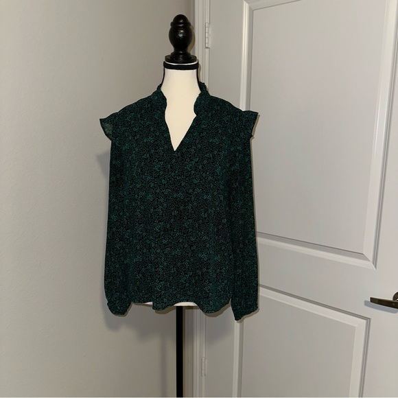 J. Crew Long Sleeve Top Size Small EUC‎ - Picture 1 of 3